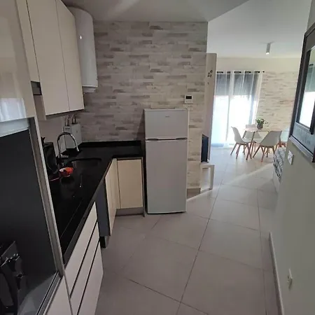 Nuevo Estudio Con Parking Gratis Apartment *