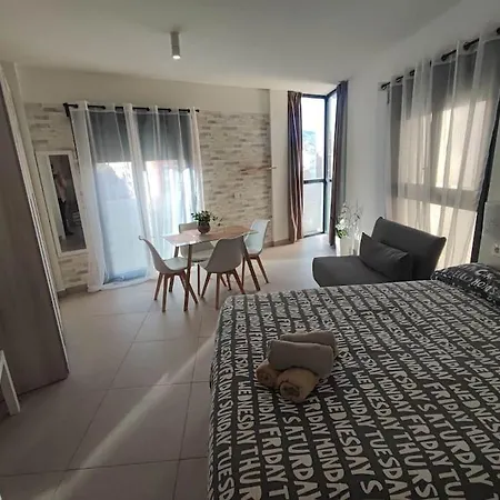 Nuevo Estudio Con Parking Gratis * Malaga