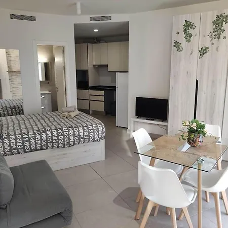 Nuevo Estudio Con Parking Gratis * Malaga